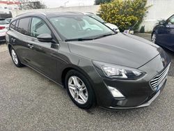 Cinzento Usado 2019 Ford Focus Carrinha | € 15.900 (Preço justo)