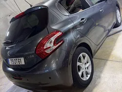 Usado 2014 Peugeot 208 Citadino | € 5.990 (Super Preço)