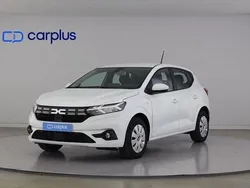 Branco Usado 2023 Dacia Sandero Essentiel Citadino | € 17.900 (Preço justo)