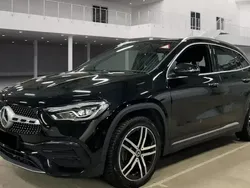 Preto Usado 2022 Mercedes GLA250 AMG line SUV | € 42.500 (Preço justo)