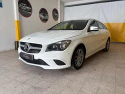 Branco Usado 2016 Mercedes CLA180 Sedan | € 17.750