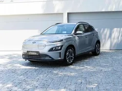 Cinzento Usado 2022 Hyundai Kauai SUV | € 23.900 (Preço justo)