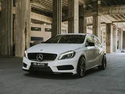 Branco Usado 2013 Mercedes A180 AMG line | € 13.900