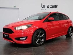 Vermelho Usado 2017 Ford Focus ST-Line | € 13.500 (Preço justo)