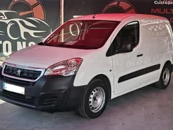 Branco Usado 2017 Peugeot Partner Monovolume | € 13.500 (Preço justo)
