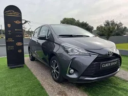 Cinza Usado 2018 Toyota Yaris Citadino | € 13.900 (Preço justo)