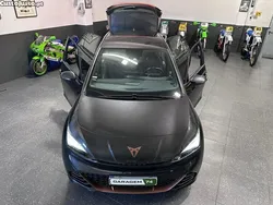 Cinza Usado 2023 Cupra Born Citadino | € 29.000 (Bom preço)