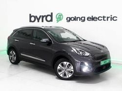 Cinza Usado 2022 Kia e-Niro SUV | € 21.900 (Preço justo)