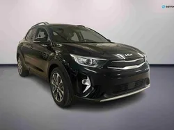 Preto Novo 2025 Kia Stonic SUV | € 21.990 (Preço justo)