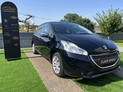 Preto Usado 2014 Peugeot 208 Style Citadino | € 7.900 (Preço justo)