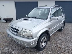 Cinza Usado 1999 Suzuki Vitara SUV | € 7.500
