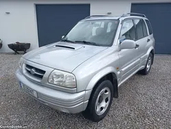 Cinza Usado 1999 Suzuki Vitara SUV | € 7.500