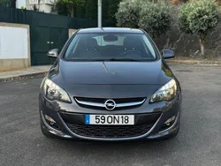 Usado 2014 Opel Astra Executive Sedan | € 7.000 (Preço justo)