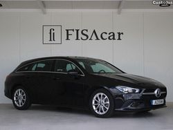 Preto Usado 2020 Mercedes CLA180 Shooting Brake Business Carrinha | € 27.700 (Preço justo)