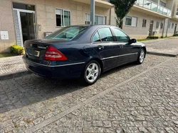 Usado 2001 Mercedes C200 Avantgarde Sedan | € 4.450