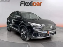 Preto Usado 2023 MG ZS Luxury Sedan | € 27.890 (Preço justo)