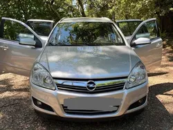 Usado 2009 Opel Astra Cosmo Sedan | € 3.900 (Preço justo)