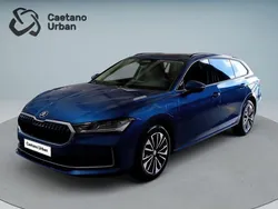 Azul Usado 2024 Skoda Superb | € 36.500