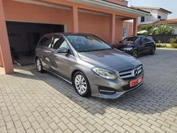 Cinza Usado 2018 Mercedes B180 Style Monovolume | € 17.990 (Bom preço)