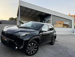 Preto Usado 2022 Toyota Yaris Hybrid | € 27.650 (Caro)