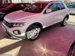 Branco Usado 2023 VW T-Roc Life SUV | € 22.500 (Preço justo)