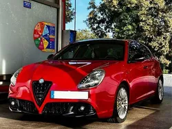 Usado 2012 Alfa Romeo Giulietta Citadino | € 8.400