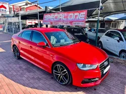 Vermelho Usado 2015 Audi A3 S-Line Sedan | € 19.999 (Preço elevado)