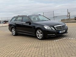 Preto Usado 2011 Mercedes E250 Avantgarde Carrinha | € 11.900