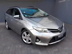 Cinza Usado 2015 Toyota Auris Sport Carrinha | € 11.750 (Bom preço)