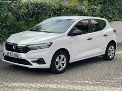 Branco Usado 2022 Dacia Sandero Essentiel Citadino | € 11.700 (Super Preço)