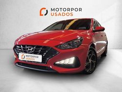 Vermelho Usado 2021 Hyundai i30 Style Sedan | € 13.900