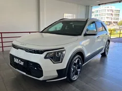 Branco Usado 2024 Kia e-Niro SUV | € 37.900 (Caro)