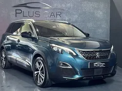 Verde Usado 2017 Peugeot 5008 GT-line Monovolume | € 23.000 (Preço elevado)