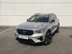 Prateado Usado 2024 Volvo XC40 SUV | € 38.250 (Caro)