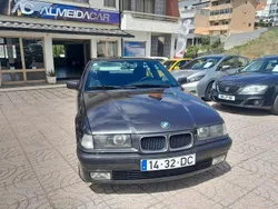 Cinza Usado 1994 BMW 318 Sedan | € 3.990