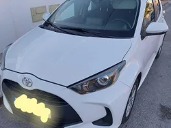 Usado 2022 Toyota Yaris Comfort Sedan | € 16.300 (Preço justo)