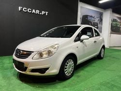 Branco Usado 2010 Opel Corsa Enjoy Citadino | € 5.999 (Preço justo)