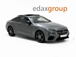 Cinza Usado 2020 Mercedes E220 AMG line Coupé | € 45.990