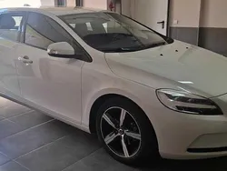 Usado 2016 Volvo V40 Carrinha | € 14.750 (Bom preço)