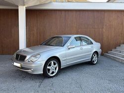 Usado 2001 Mercedes C220 Avantgarde Sedan | € 5.990 (Preço justo)