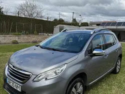 Cinzento Usado 2014 Peugeot 2008 Allure SUV | € 7.850 (Super Preço)