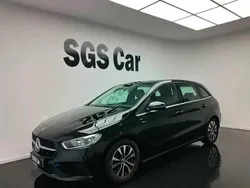 Preto Usado 2024 Mercedes B200 Monovolume | € 37.200