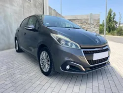 Cinzento Usado 2019 Peugeot 208 Citadino | € 9.990 (Bom preço)