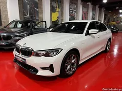 Branco Usado 2021 BMW 320e Sport Line Sedan | € 29.990 (Preço justo)