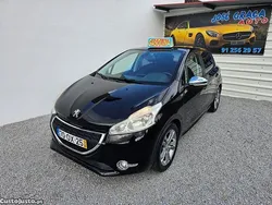Cinza Usado 2014 Peugeot 208 Citadino | € 6.950 (Preço justo)