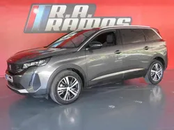 Cinzento Usado 2024 Peugeot 5008 Monovolume | € 32.500 (Bom preço)