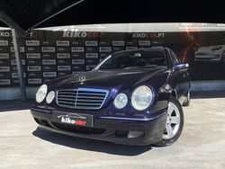Azul Usado 1997 Mercedes E250 Sedan | € 5.000