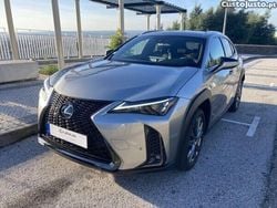 Cinza Usado 2023 Lexus UX 250h Sport Line SUV | € 46.000
