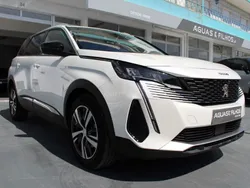 Branco Usado 2022 Peugeot 5008 Allure Monovolume | € 37.900