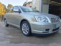 Cinzento Usado 2003 Toyota Avensis Citadino | € 4.950 (Super Preço)